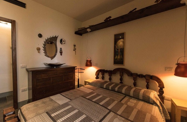 A Villa With a View of Monteriggioni and a Private Swimming Pool