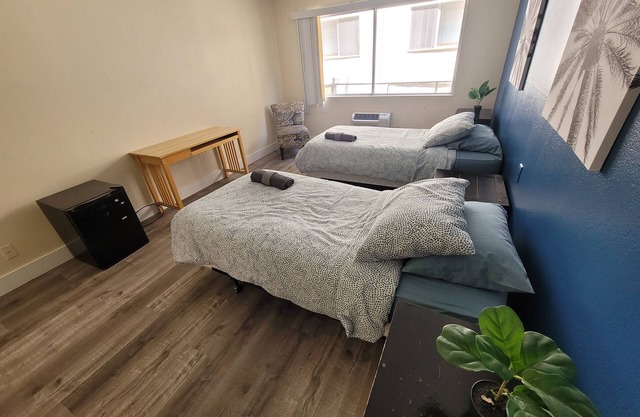 (A10) Charming Double Bed Hotel Style