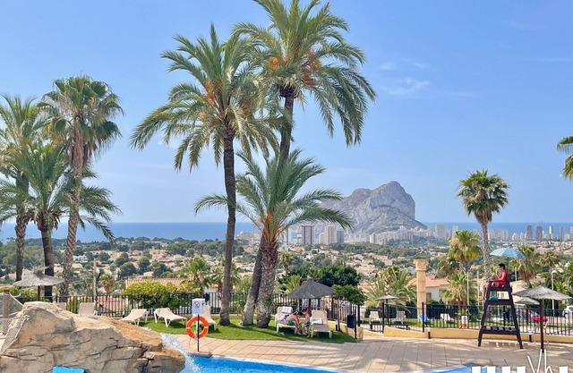 ABANTOS – Apartament with views of the Peñón de Ifach and swimming pool in Calpe