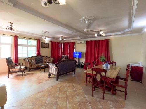 Abla Beach Hotel & Apartments