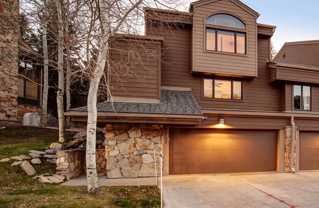 Abode on Stonebridge | DV getaway & close to Main Street | Great kids bunk & playroom