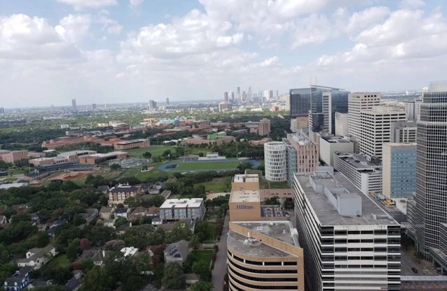 ABOVE the Clouds in H-TownnTx Medical Center & Downtown