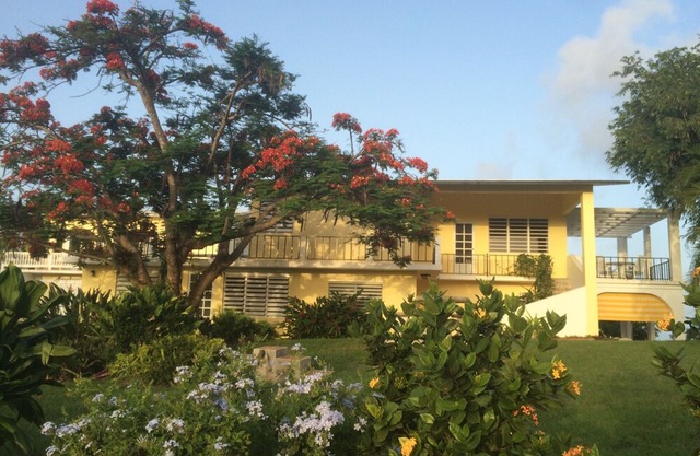 Abreeze 1BR: Stunning Hilltop Villa in Destino