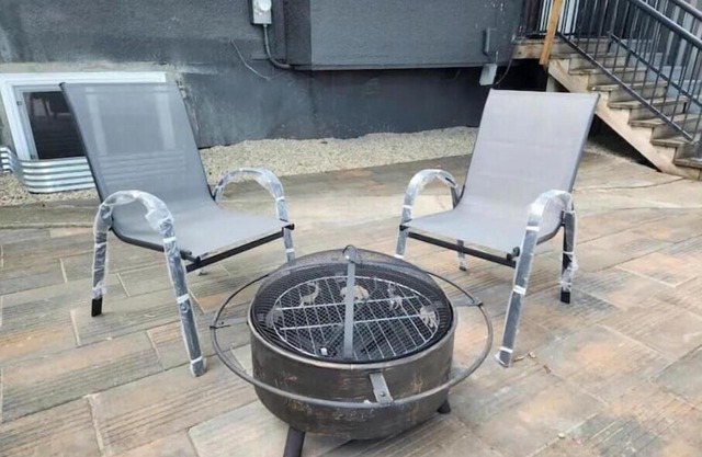Accessible/petfriendly-2bedSuite & CentreStreet-cozy 2bedroomSuite