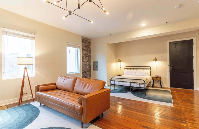 Accessible Room, Queen Bed