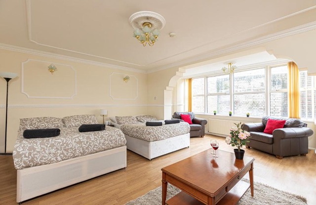 Accommodation near Canary Wharf and City of London