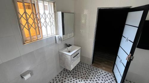 Adenta House