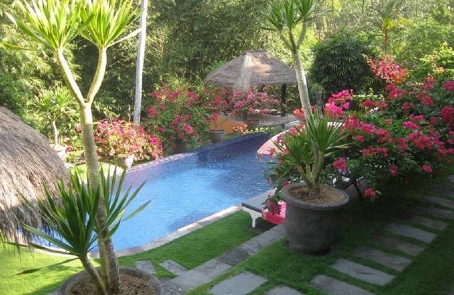 Adorable 3BR Villa, W/Garden, Tabanan! 15Min Drive To Tanah Lot Temple! W/Pool!