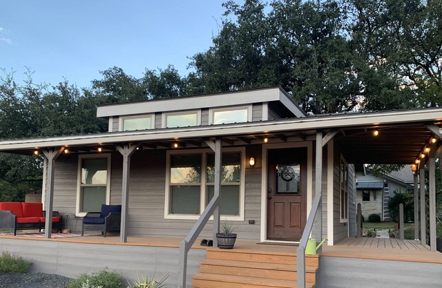 Adorable Nutty Acres casita in the heart of Dripping Springs