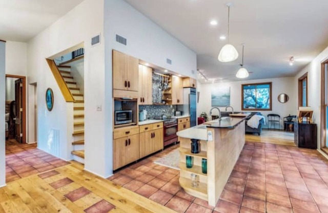 Adventure Oasis with Private Creek and Treehouse Near CanyonLake