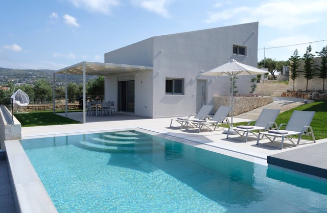 “Aegean Breeze”. Wonderful views of the sea!