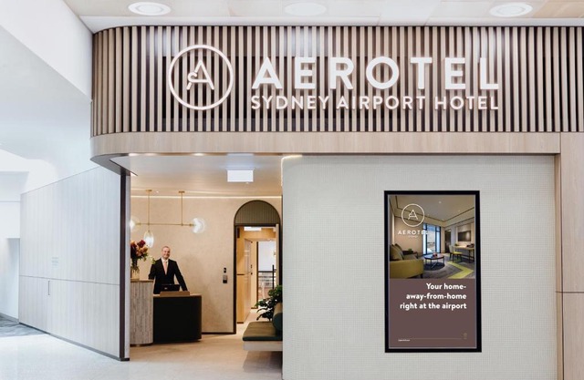 Aerotel Sydney - Inside International Terminal Airport