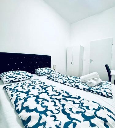Affordable 5BR Shared Apt, 11 Min to Atzgersdorf