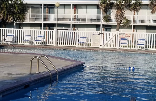 Affordable, Cozy and REAL close to the beach :)