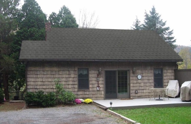 Affordable Getaway in the Best of the Catskills - 5 minutes to Windham Mountain