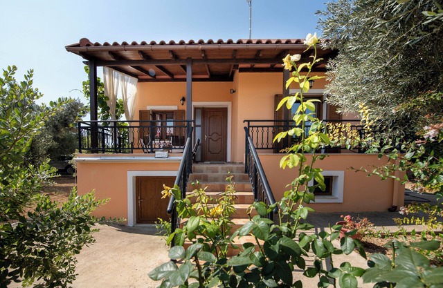 Afroditi Villa, goddess Of Beauty And Pleasure In Cretan Nature!