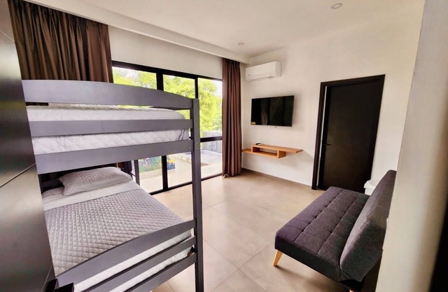 AG36 4-bdrm house w/pool, central AC, & WiFi in the heart El Sunzal, Surfcity.