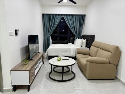 Agile Infinity Suites TRX KL