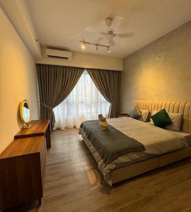 Agile universal service residence TRX KL