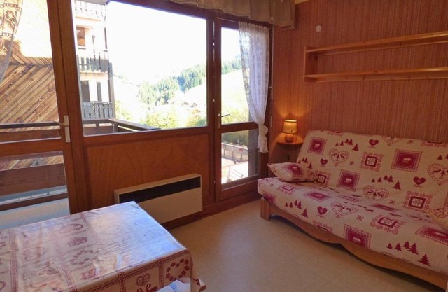 Agréable studio + coin montagne pour 4 personnes, quartier calme, balcon et parking - FR-1-458-111