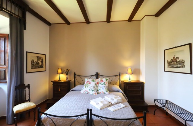 Agriturismo-Macciangrosso Country House, Casale Piccolomini. Room Six