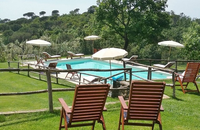 Agriturismo La Tinaia, charming apartment, very close to Florence, views, calm
