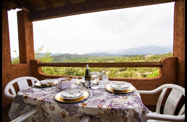 Air-conditioned apartment Porto Vecchio, 500 m sea, 6 people, two bathrooms