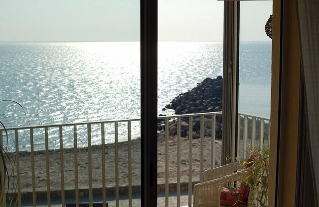 Air-conditioned apartment for rent in Mèze, Hérault