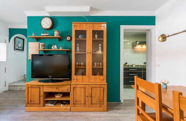 Air-Conditioned Home On the Beach with Rooftop Terrace, Porch & Wi-Fi; Small Pets Allowed