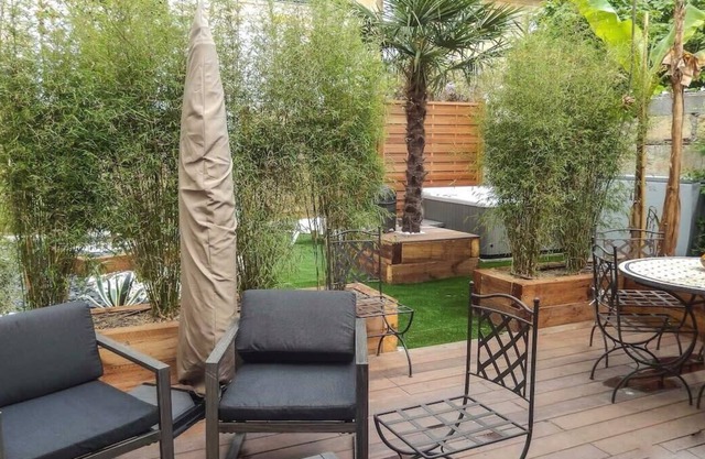 Air-Conditioned Townhouse With 2 Bedrooms, Furnished Terrace & Garden