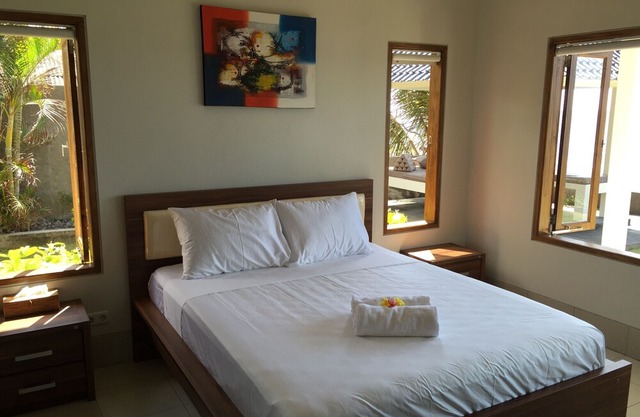Air Sanih Beach Villa 3 Br