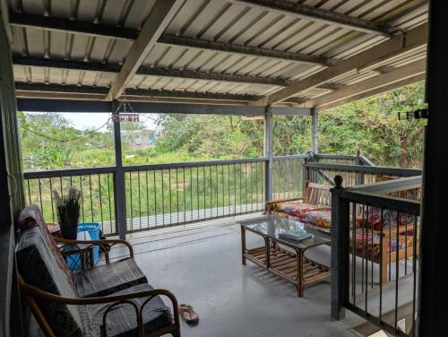 Airport Transit apartment