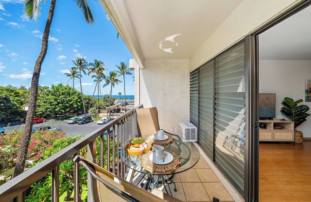 AKH C303 Updated 1BD Kihei Condo with Ocean Views