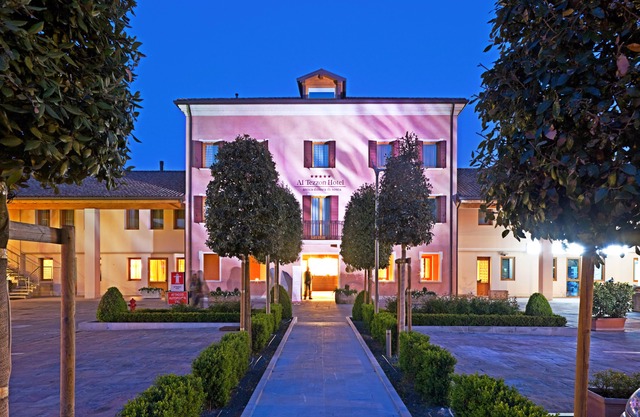 Al Tezzon Hotel