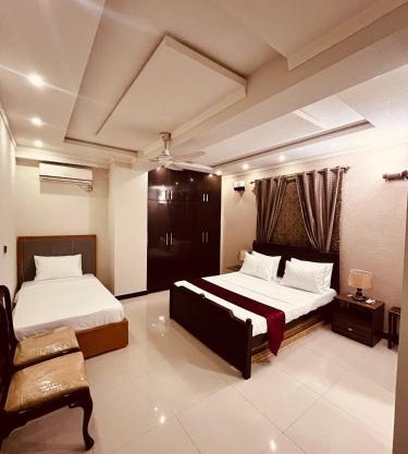 AL-YASIR Lodges