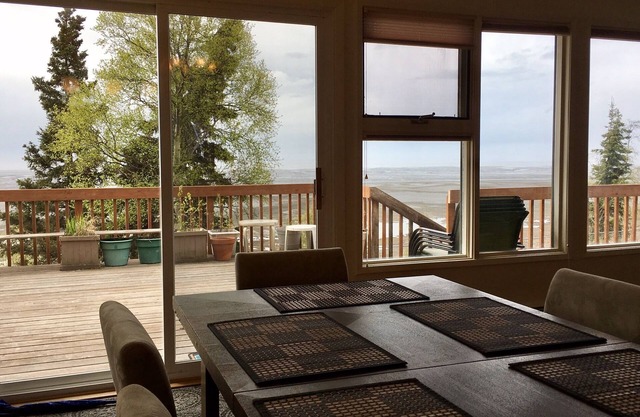 Alaska at your door, yet just minutes from the Anchorage Airport