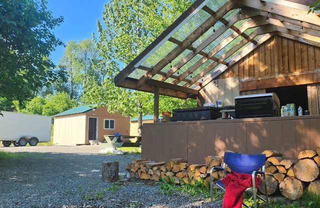 Alaska River Pirates Cabins