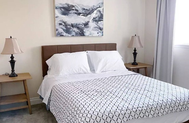 Alaska Townhouse Getaway: Anchorage Cozy Retreat - Close to Downtown