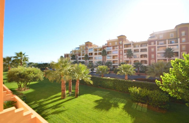 ALBATROS 82 - Two Bedroom Apartment, Sleeps 4