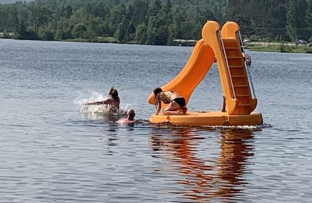 Algonquin Park Area Waterfront Cottage - Madawaska Ontario, Canada