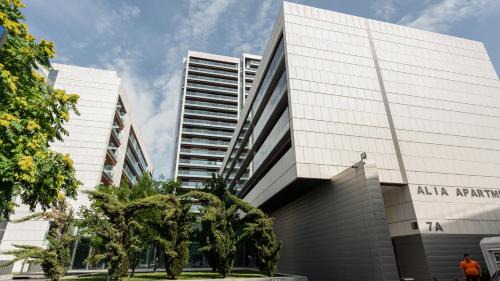 Alia Apartment