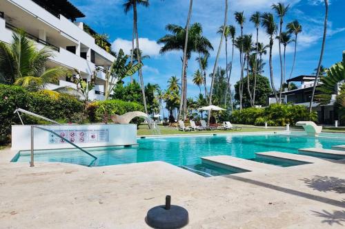 Aligio Beachfront Resort & Spa