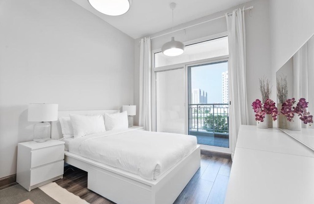 Aliving Elegant 1BR at Liwan Mazaya-11