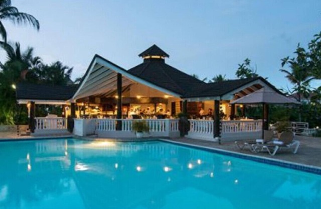 All Inclusive Paradise Getaway "Honeymoon Suite"