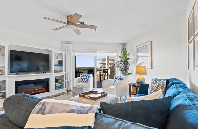 All NEW! Oceanfront Bliss! 50 Steps ToThe Beach, Big Pool, Great Views.