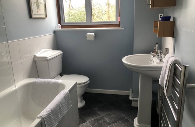 All yours Bright & airy cosy 1 bedroom apartment situated in its own woodland