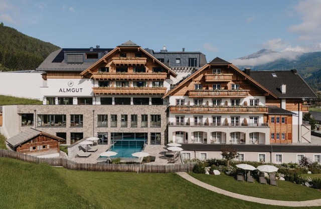 ALMGUT - Mountain Wellness Hotel