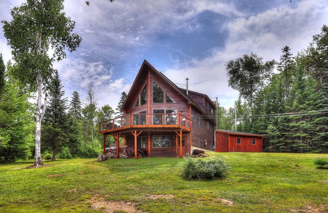 Alpenglow - 3 bedroom, 2 bath home on Haley Pond