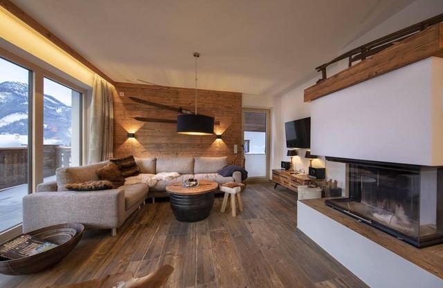 Alpine Chalet Retreat in Rossberg