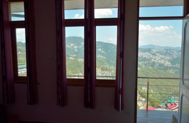 Alpine Homes 5 Bedrooms Apartment